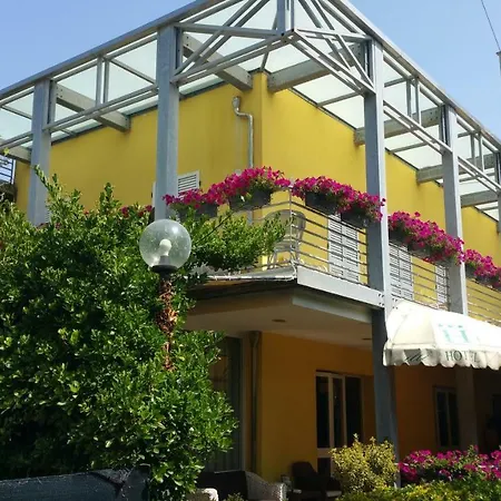 Hotell Illi