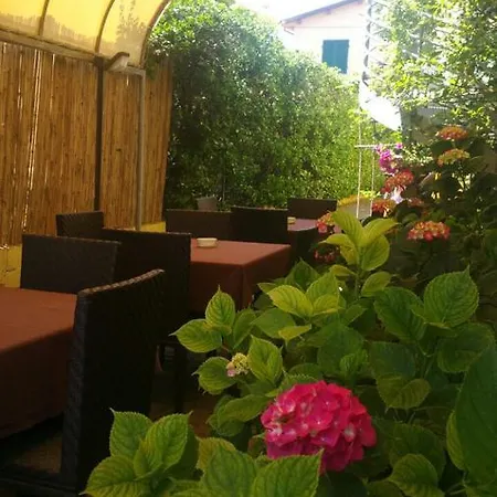 Illi Hotel 3*